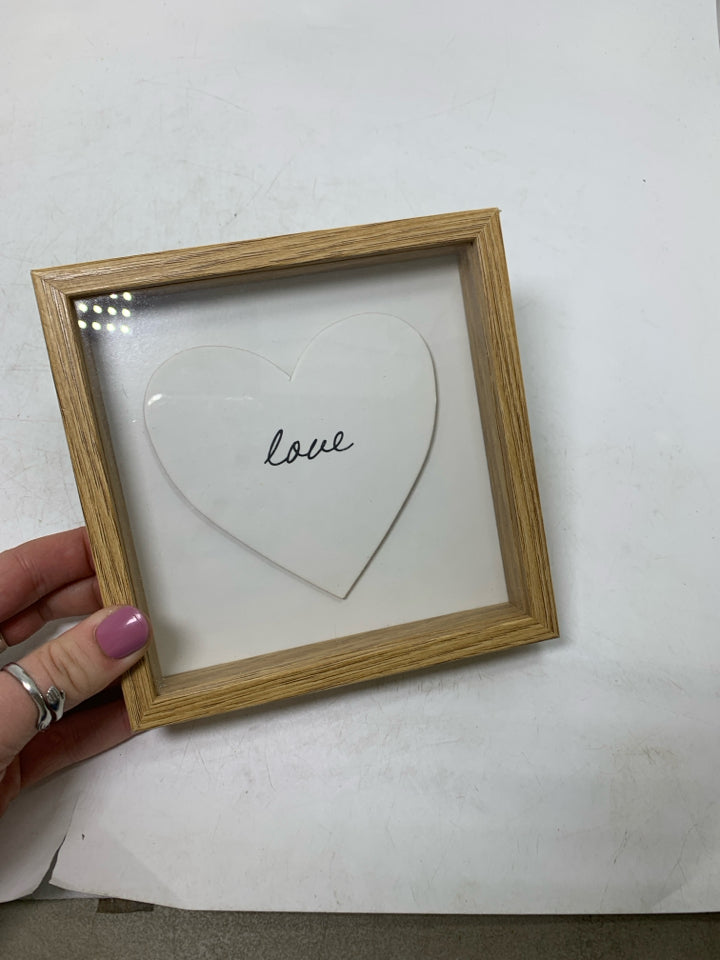 SHADOW BOX LOVE W/ HEART SIGN.