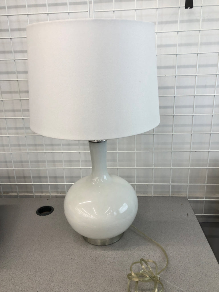 WHITE GLASS BASE W/ WHITE SHADE.