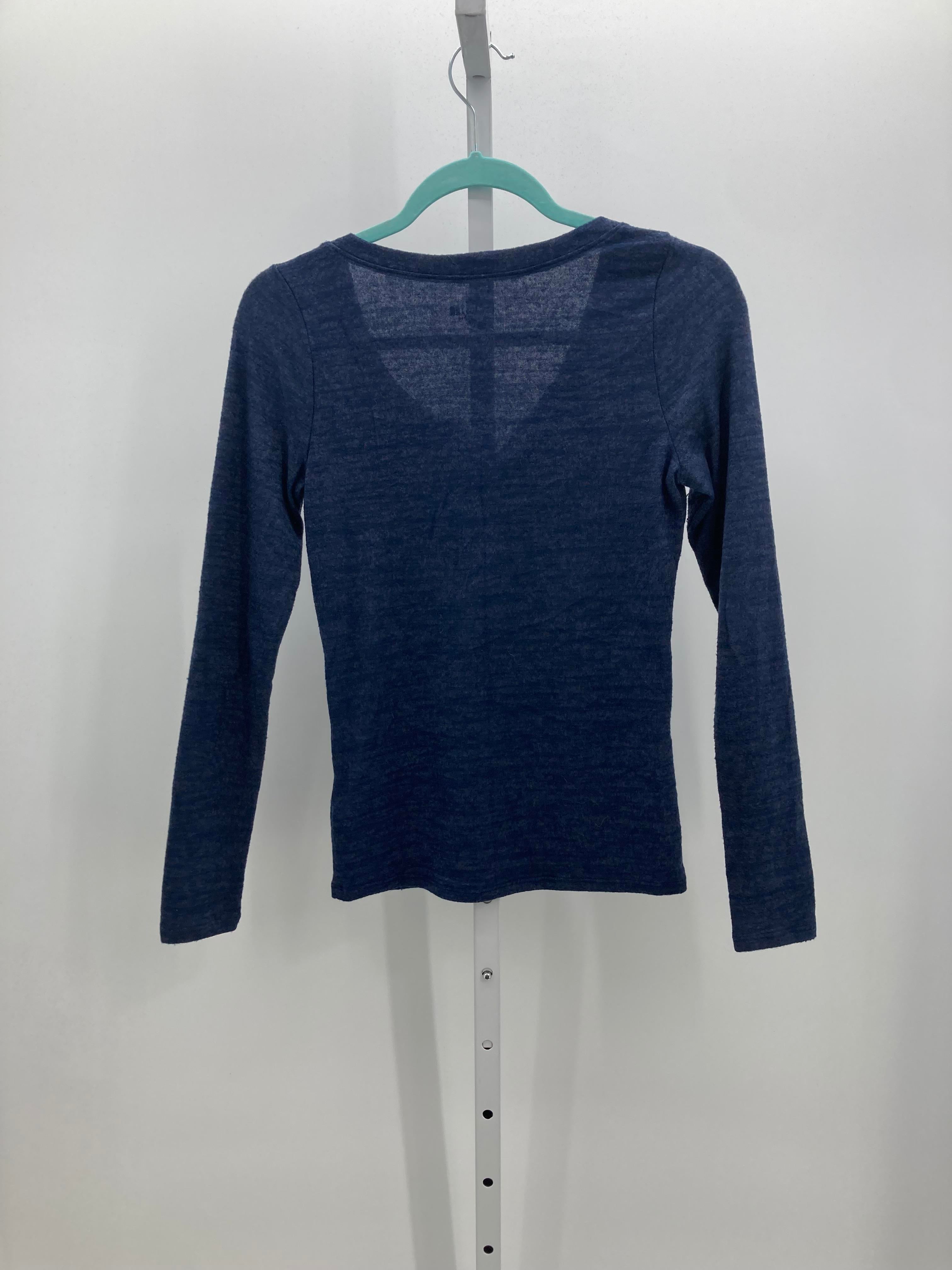 Hollister Size Medium Juniors Long Sleeve Shirt
