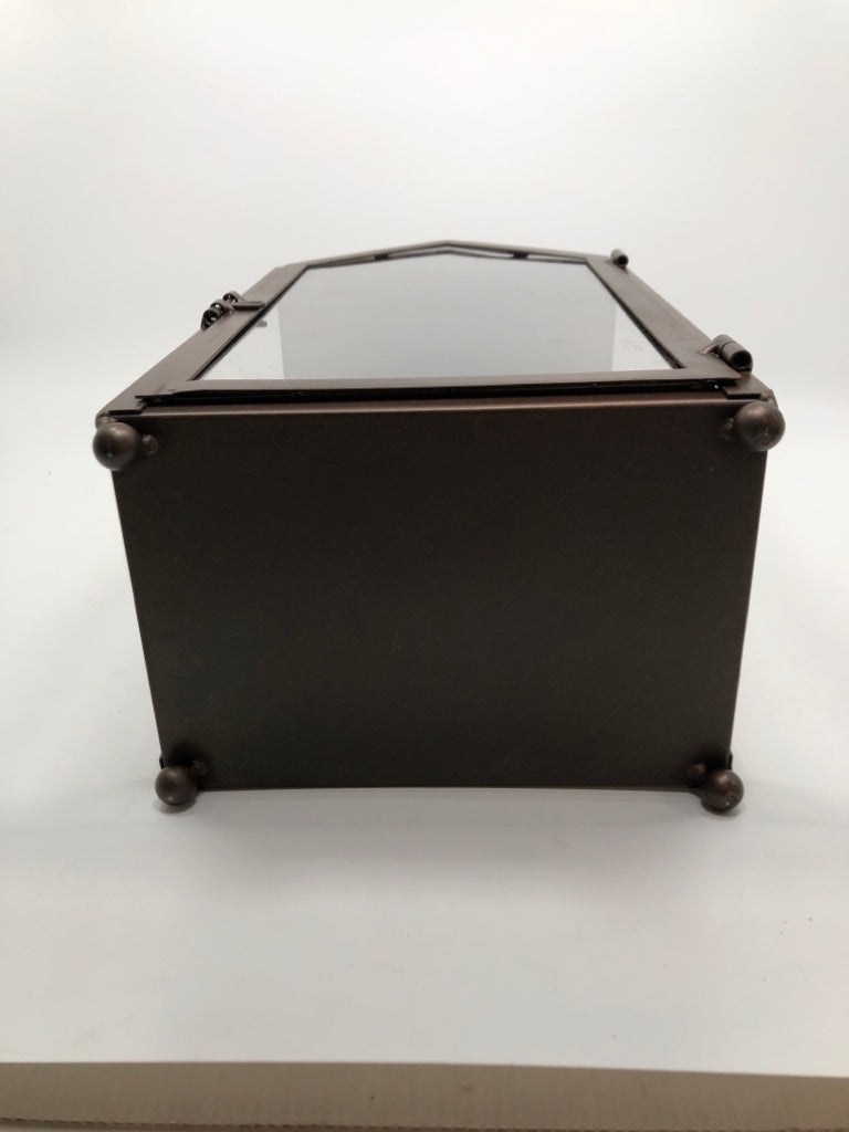 BRONZE PAINTED CANDLE LANTERN.