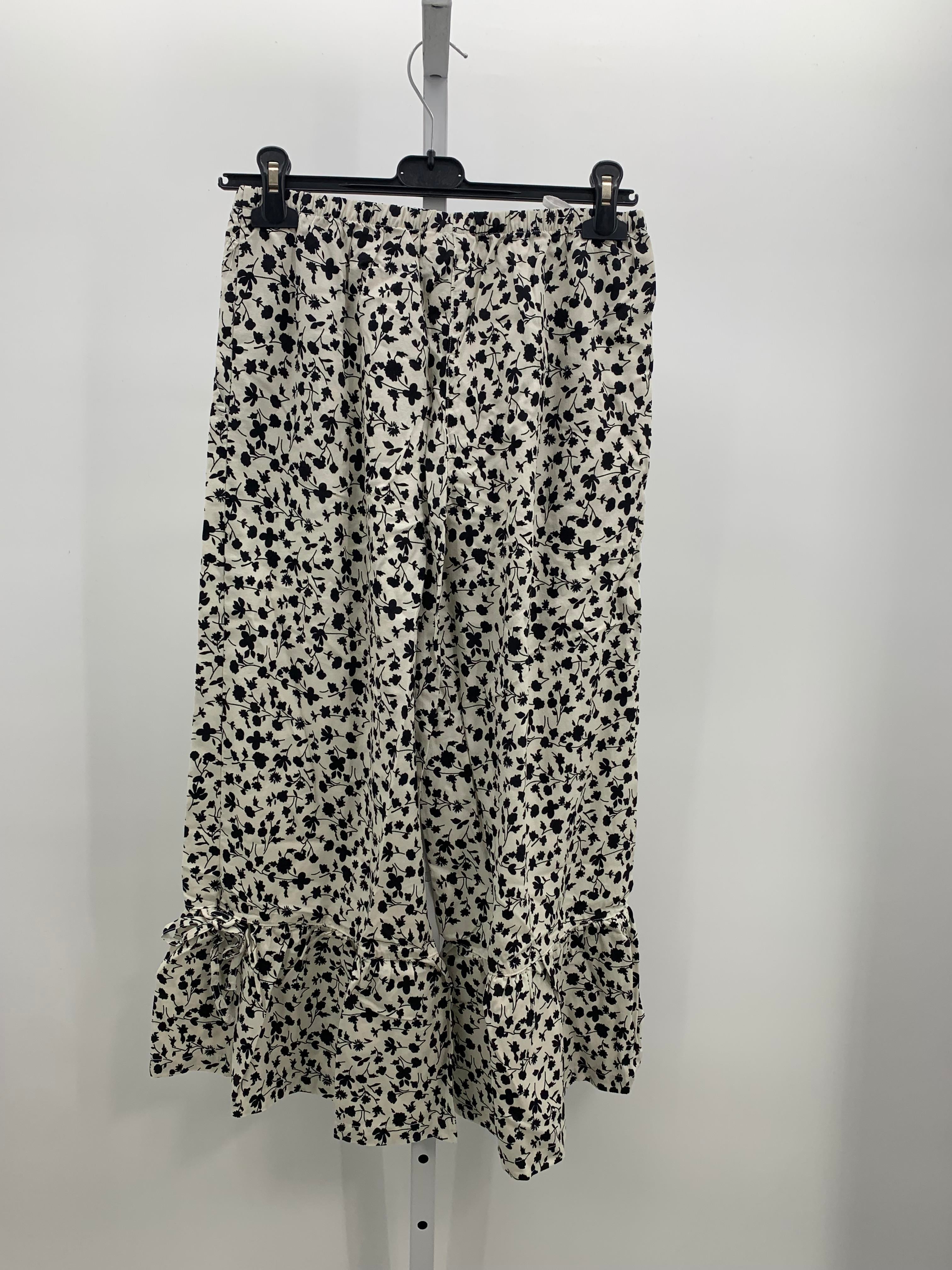 Size Small Misses Capri Pants