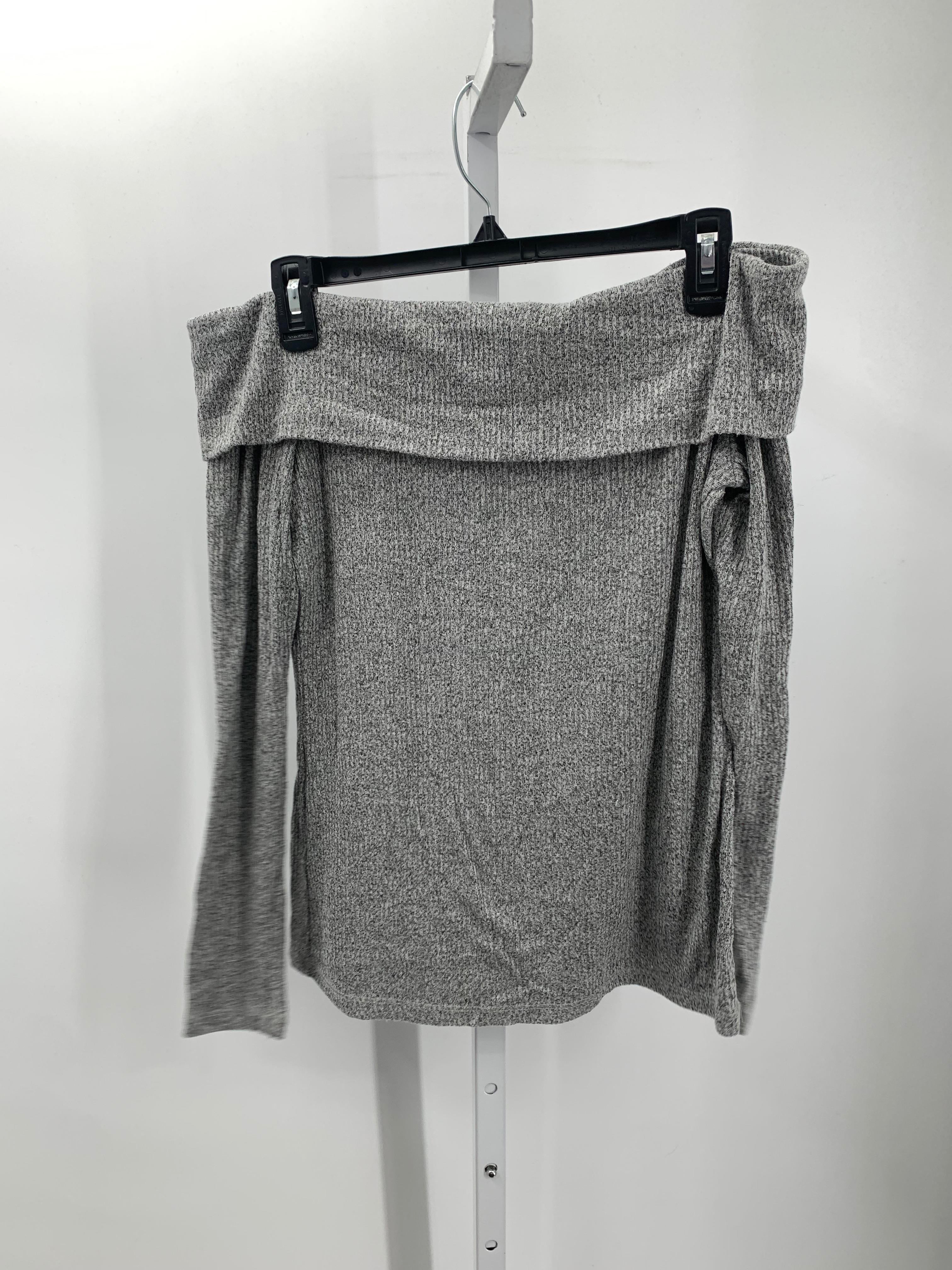 Rewind Size Medium Juniors Long Sleeve Shirt