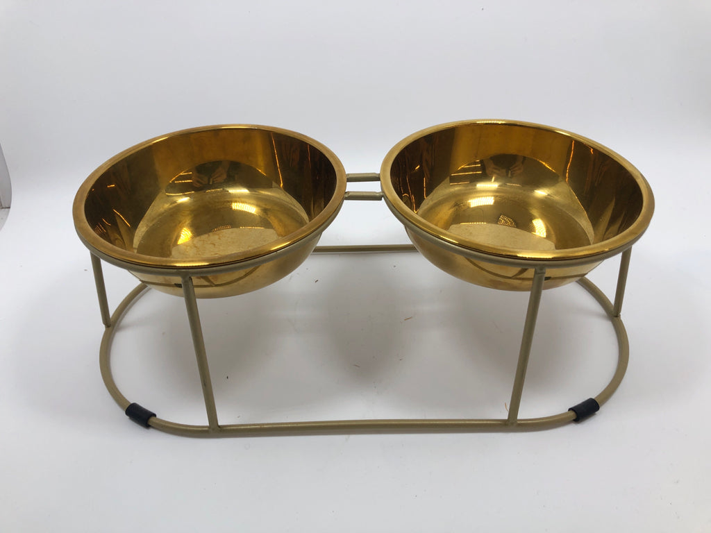 DOUBLE GOLD FOOD/WATER BOWLS IN STAND.