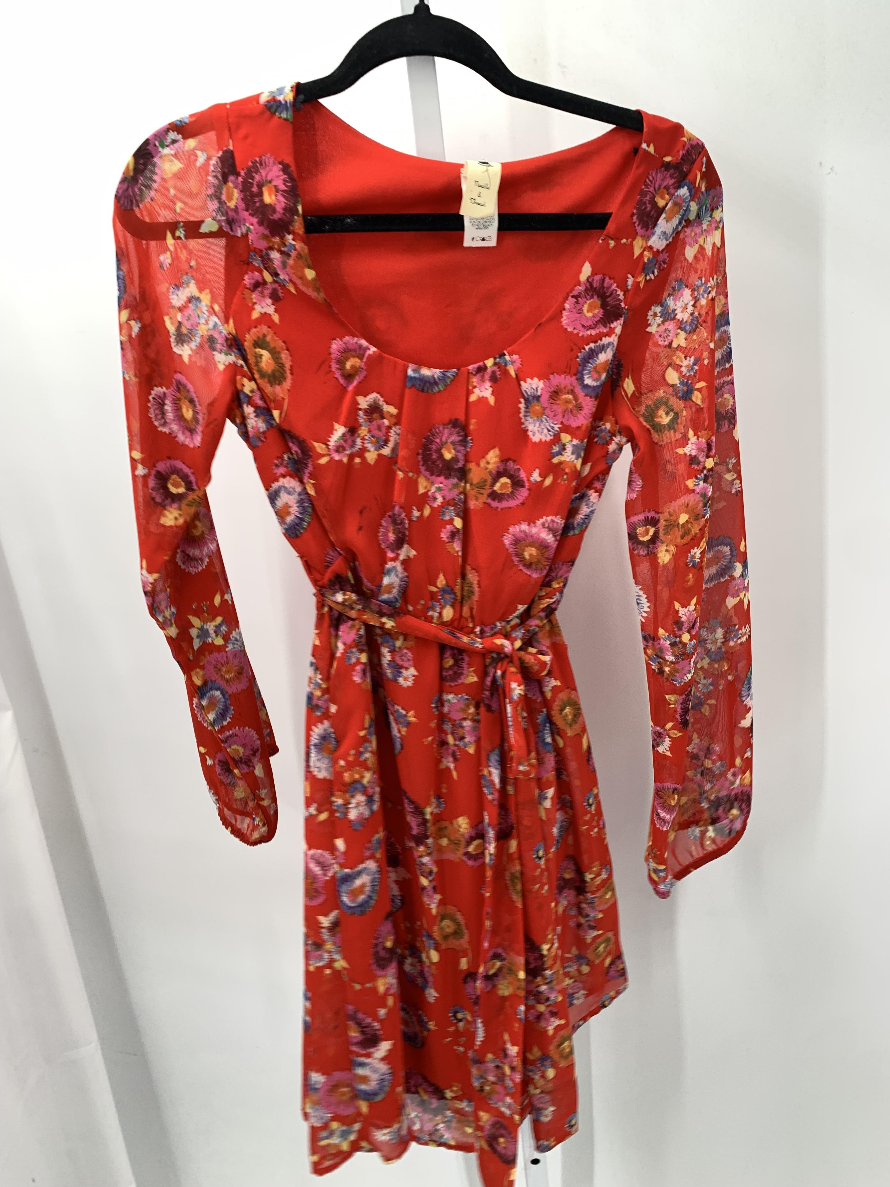 Size Small Misses Long Sleeve Dress