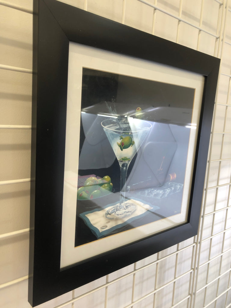 BLACK FRAME MARTINI GLASS WITH OLIVES WALL ART.