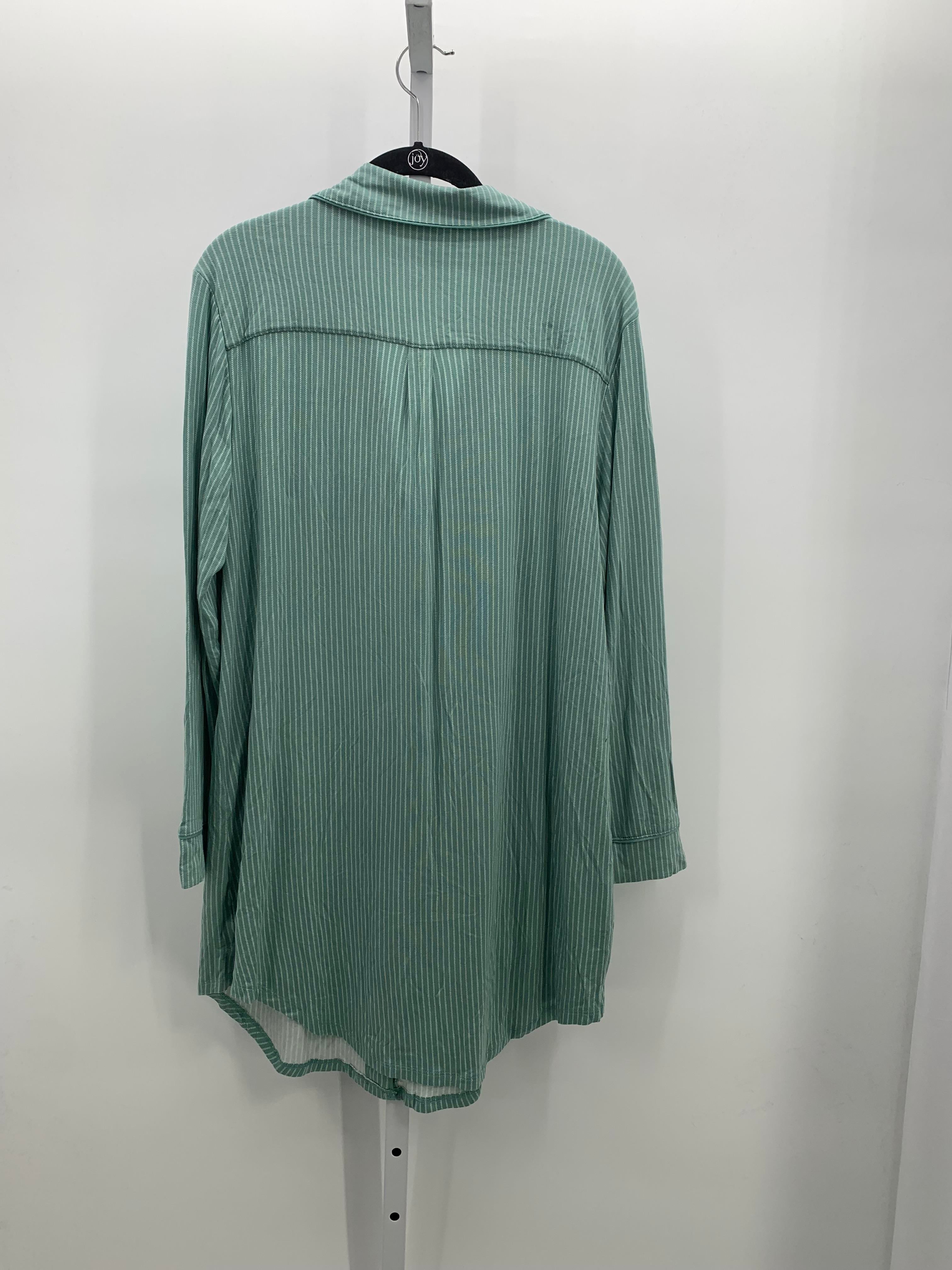 Size Medium Misses Nightgown