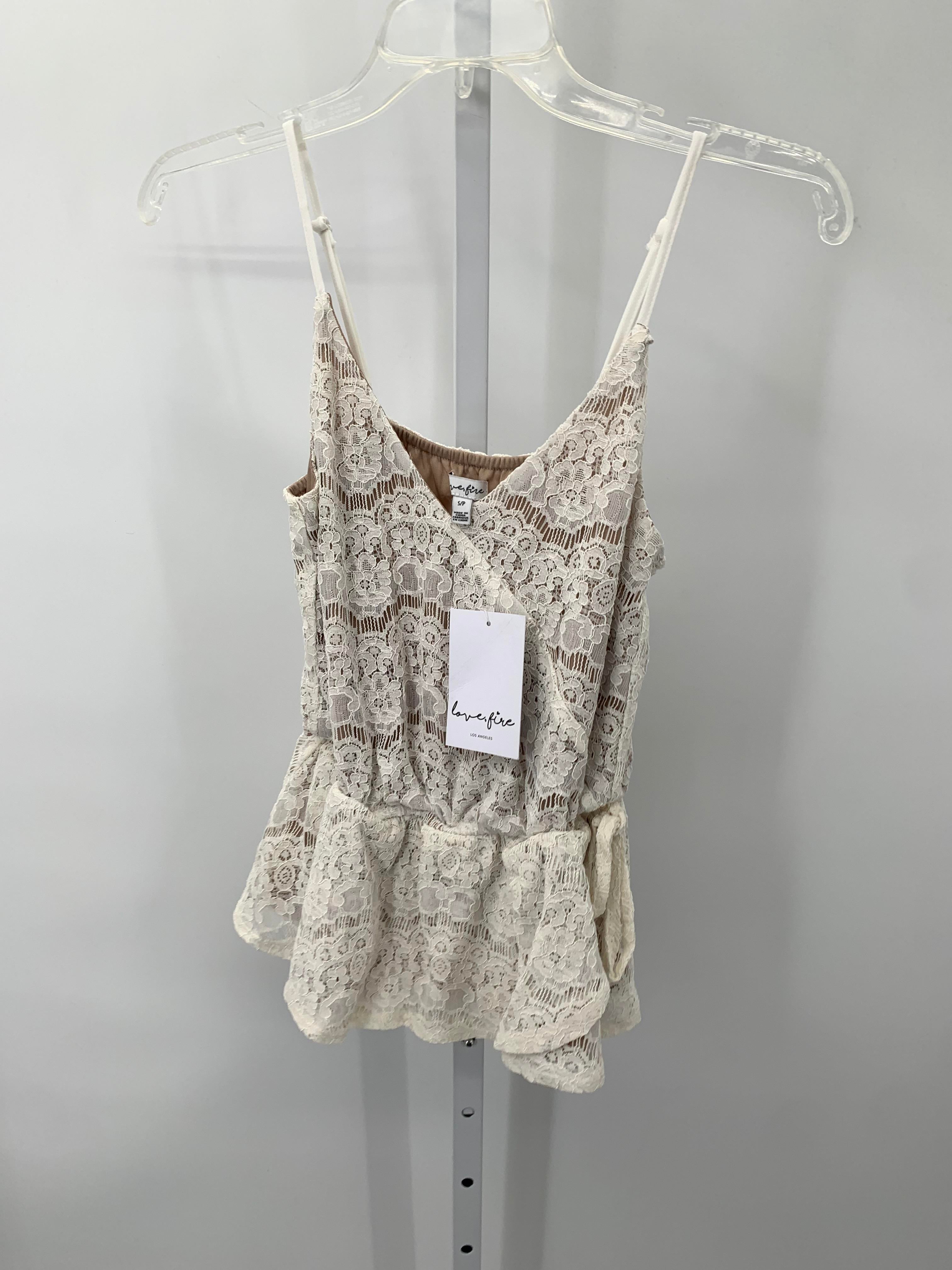 Love Fire Size Small Juniors Sleeveless Shirt