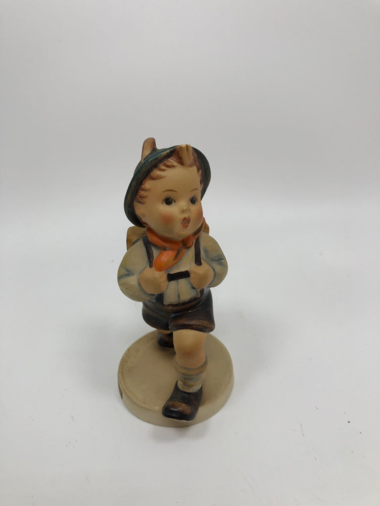 VTG HUMMEL 'SCHOOL BOY' FIGURINE.