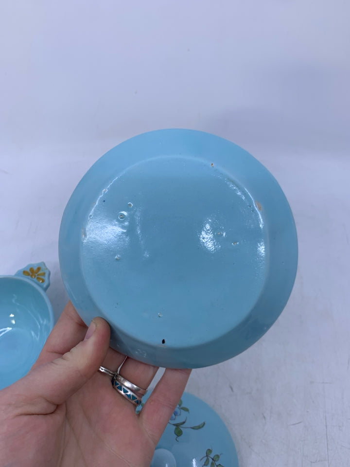 VTG 3 PC LIGHT BLUE CANISTER W/ DRIP PLATE FLORAL.