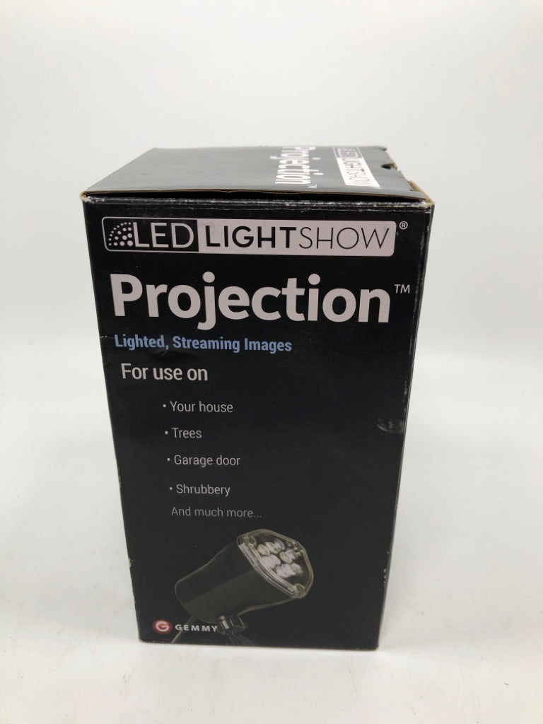 NIB SPIDER PROJECTION LIGHT SHOW.