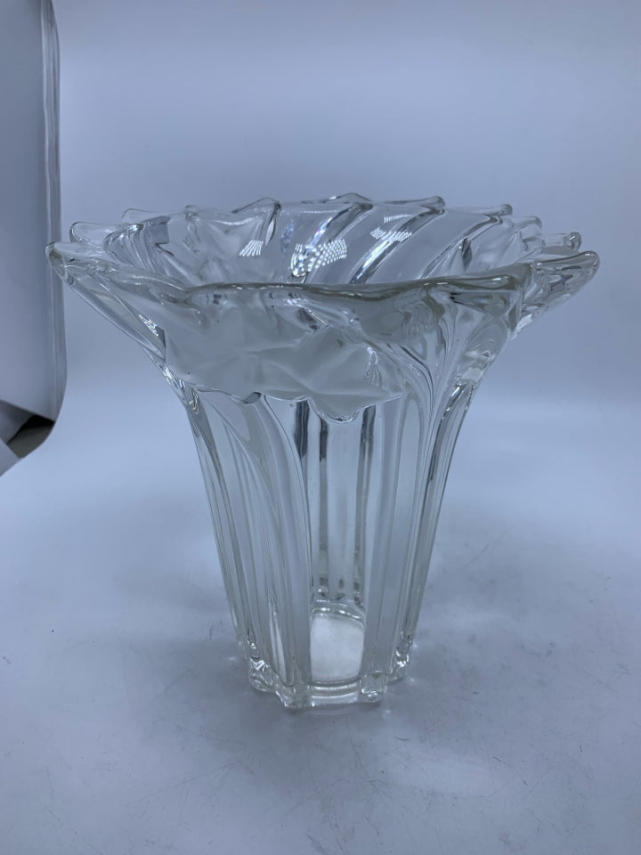 HEAVY GLASS FLARED EDGE VASE.
