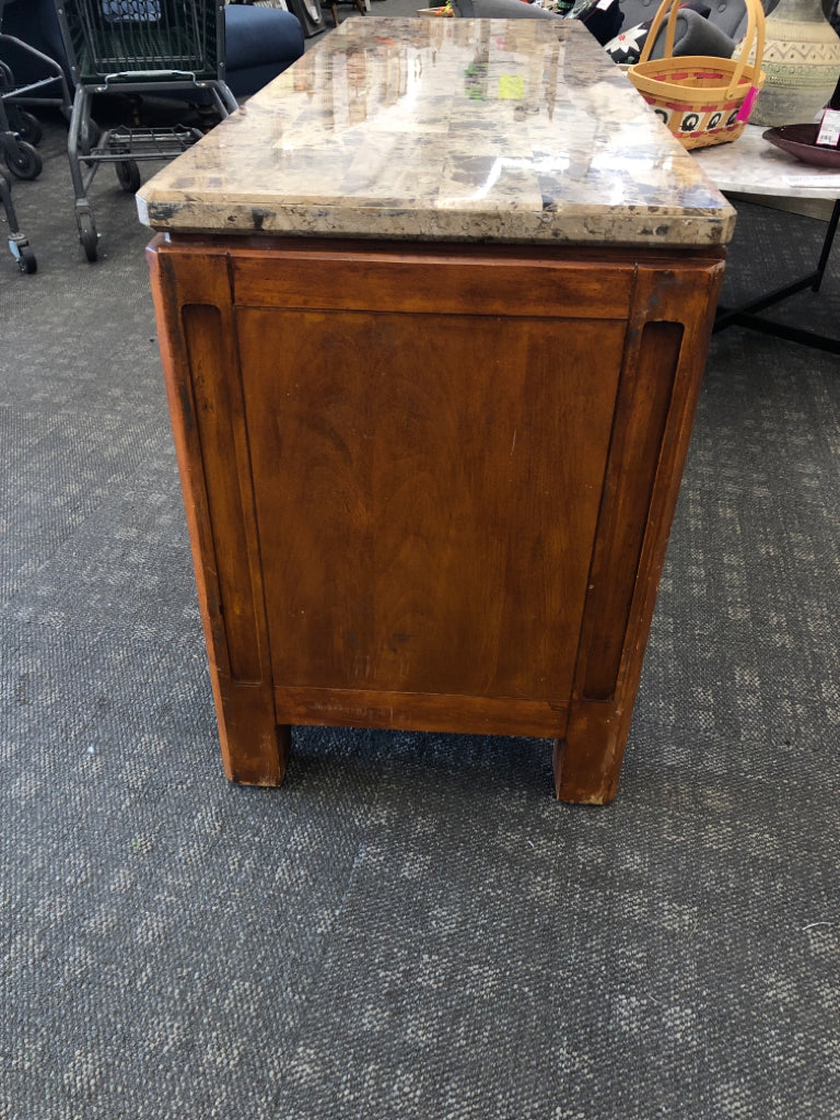 FAUX HEAVY BROWN SQUARE DESIGN TOP W/ WOOD BASE 2 CUBBIES/DRAWERS.