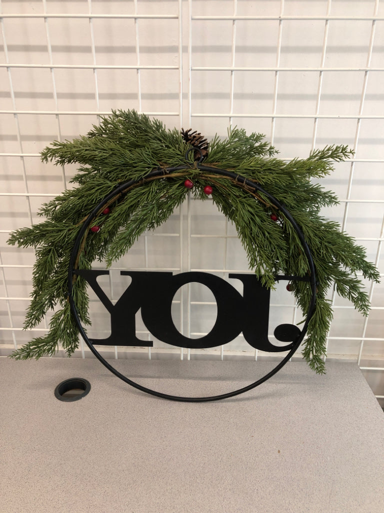 ROUND BLACK METAL "JOY" W/ PINE & BERRIES.