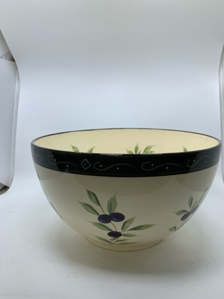 LARGE OLIVE DESIGNED SERVING BOWL.
