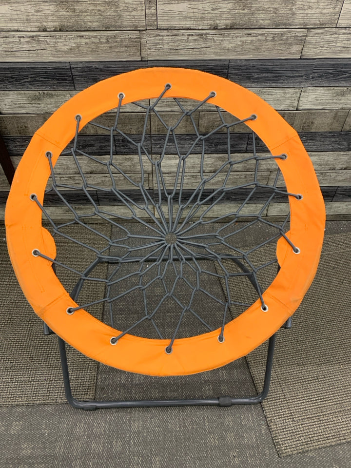 ORANGE BUNJEE CHAIR.