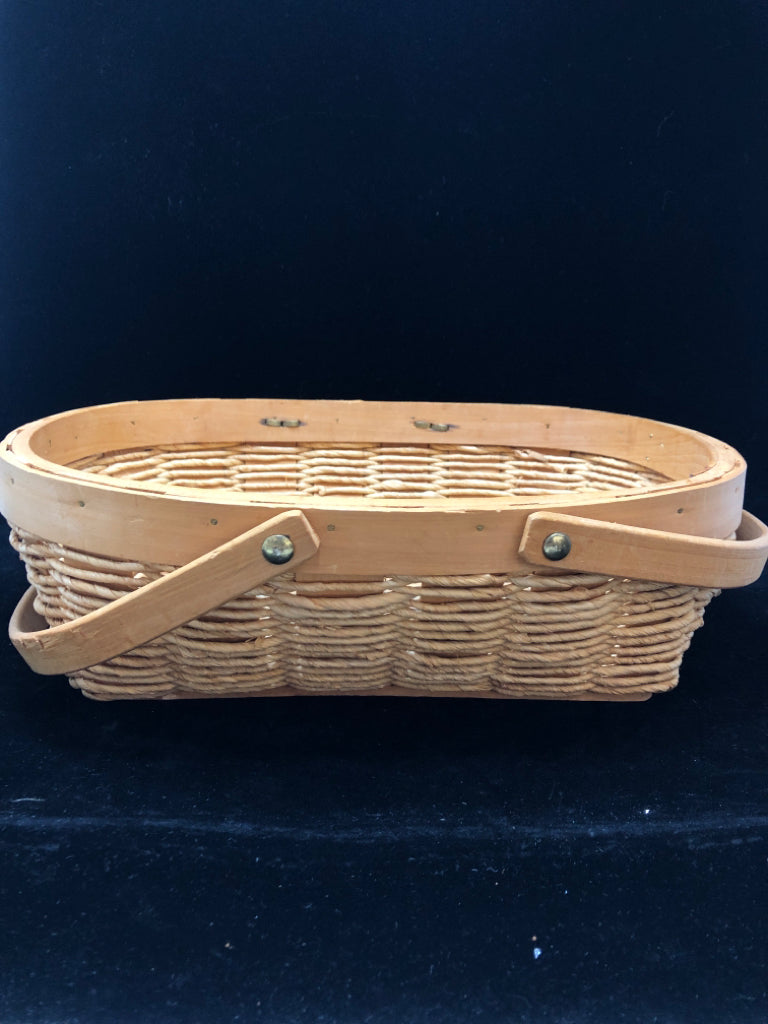 WOVEN BASKET W/2 WOODEN HANDLES.