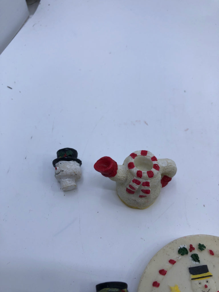 NIB MINI SNOWMAN TEA SET.