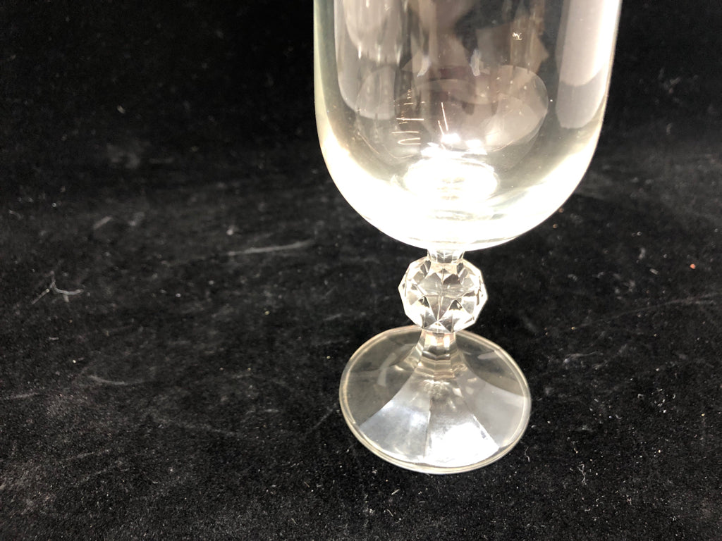 4 CHAMPAGNE GLASSES W/BALL STEM.