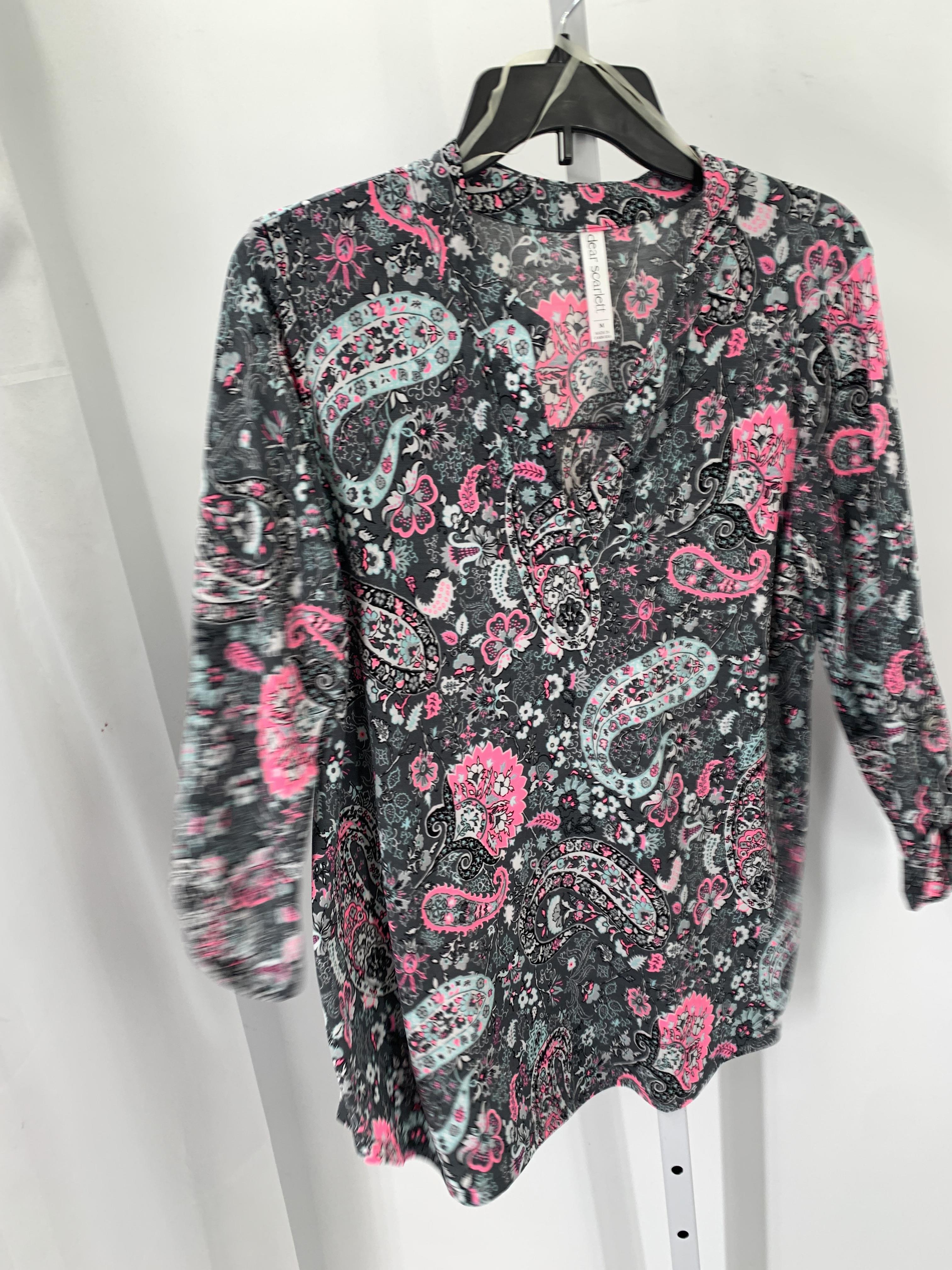Size Medium Misses 3/4 Sleeve Shirt