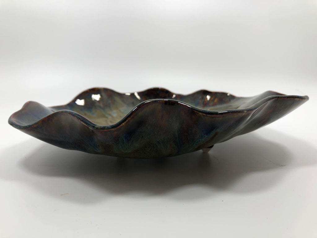 BLUE/BROWN LEAF EMBOSSED RAISED POTTERY DISH.