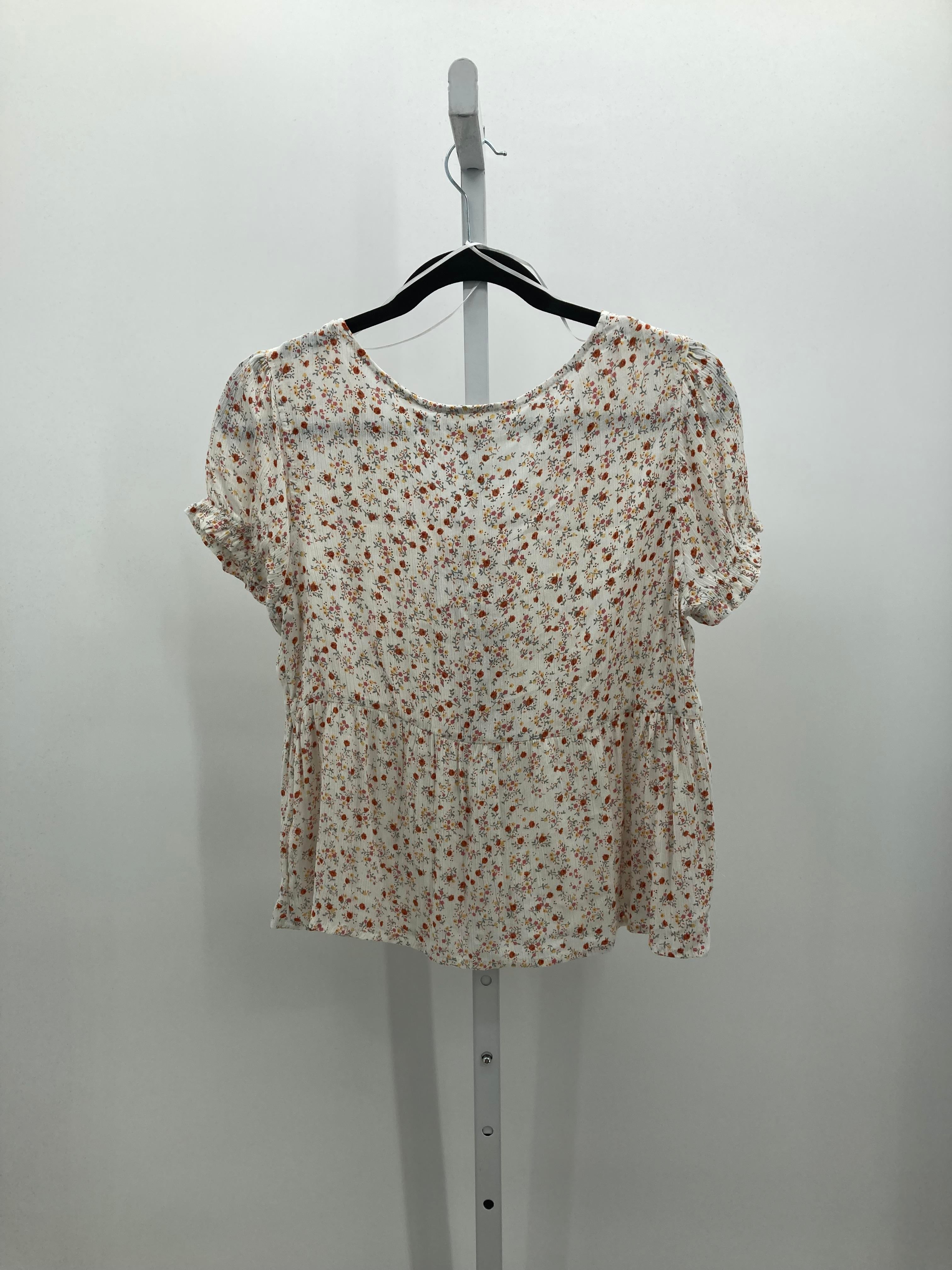Hippie Rose Size Small Juniors Short Sleeve Shirt