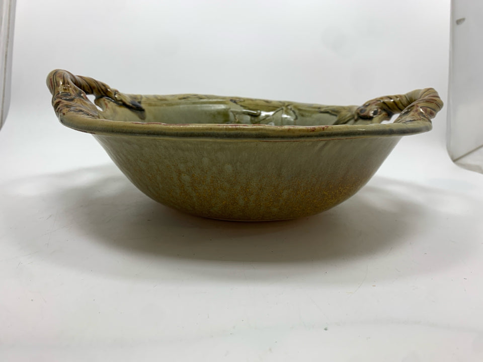 LEAF EMBOSSED GLAZED POTTERY BOWL W/HANDLES.
