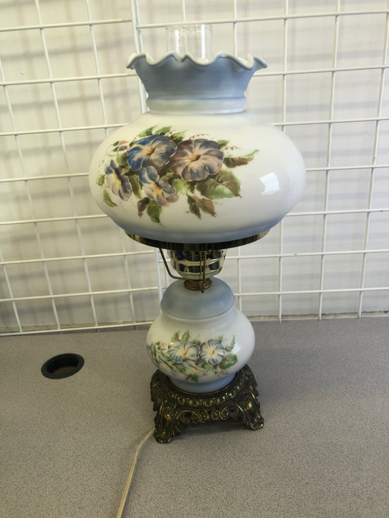 VTG BLUE AND WHITE HURRICANE LAMP.