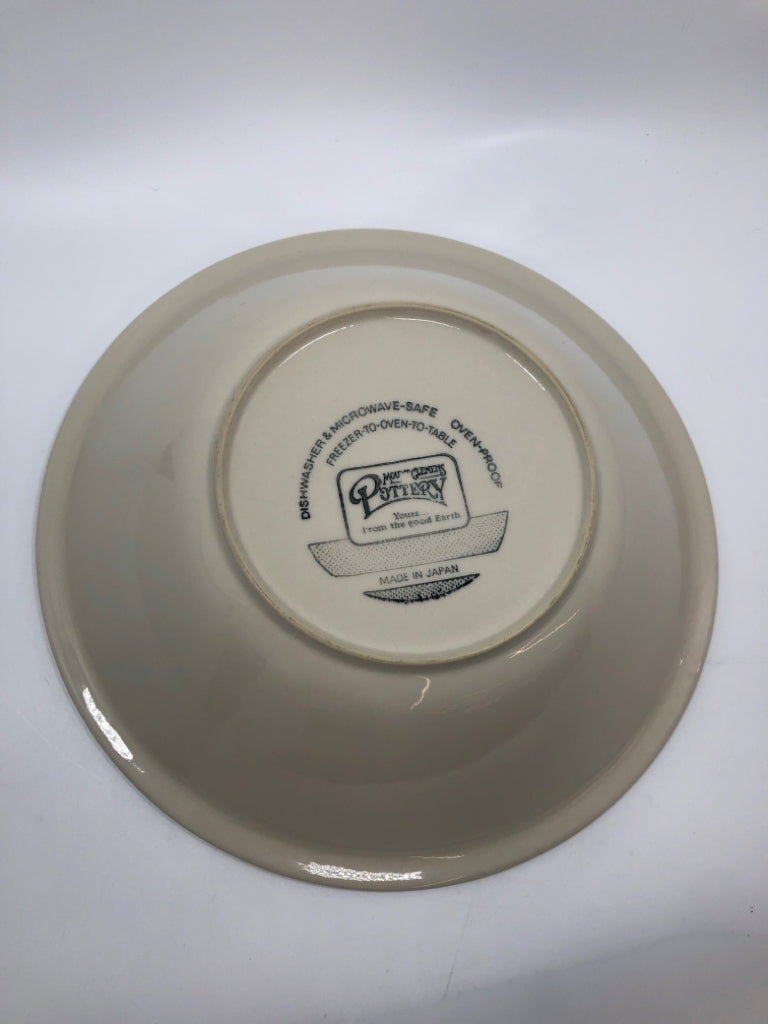 CERAMIC PASTA BOWL W/GREEN STRIPE.