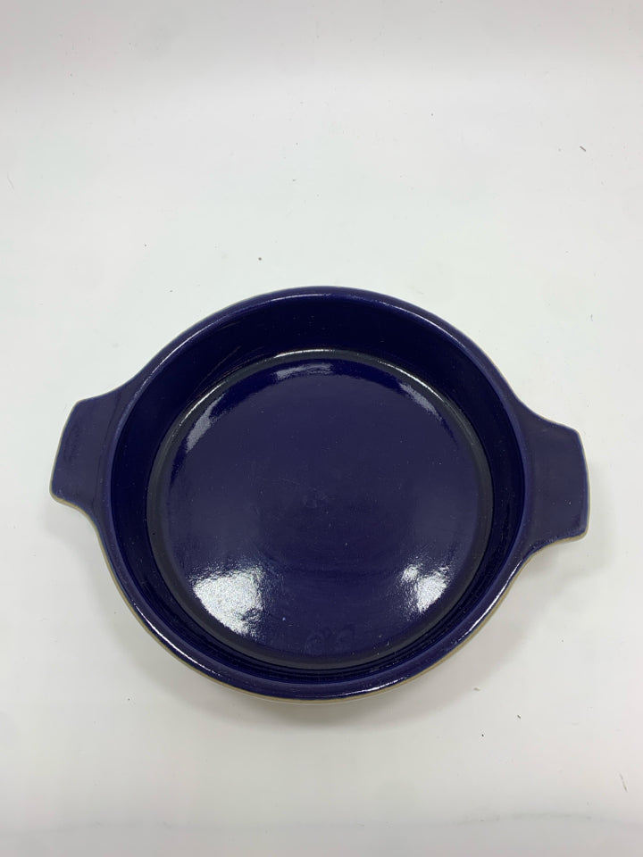 BLUE STONEWARE OVAL AU GRATIN DISH.