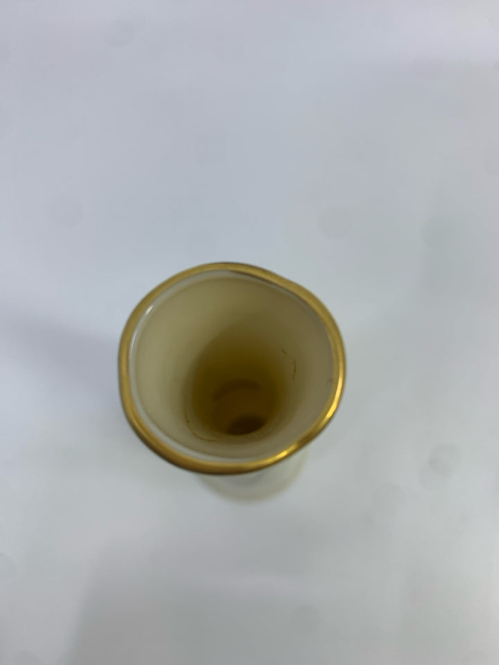 LENOX ROSE MANOR BUD VASE.