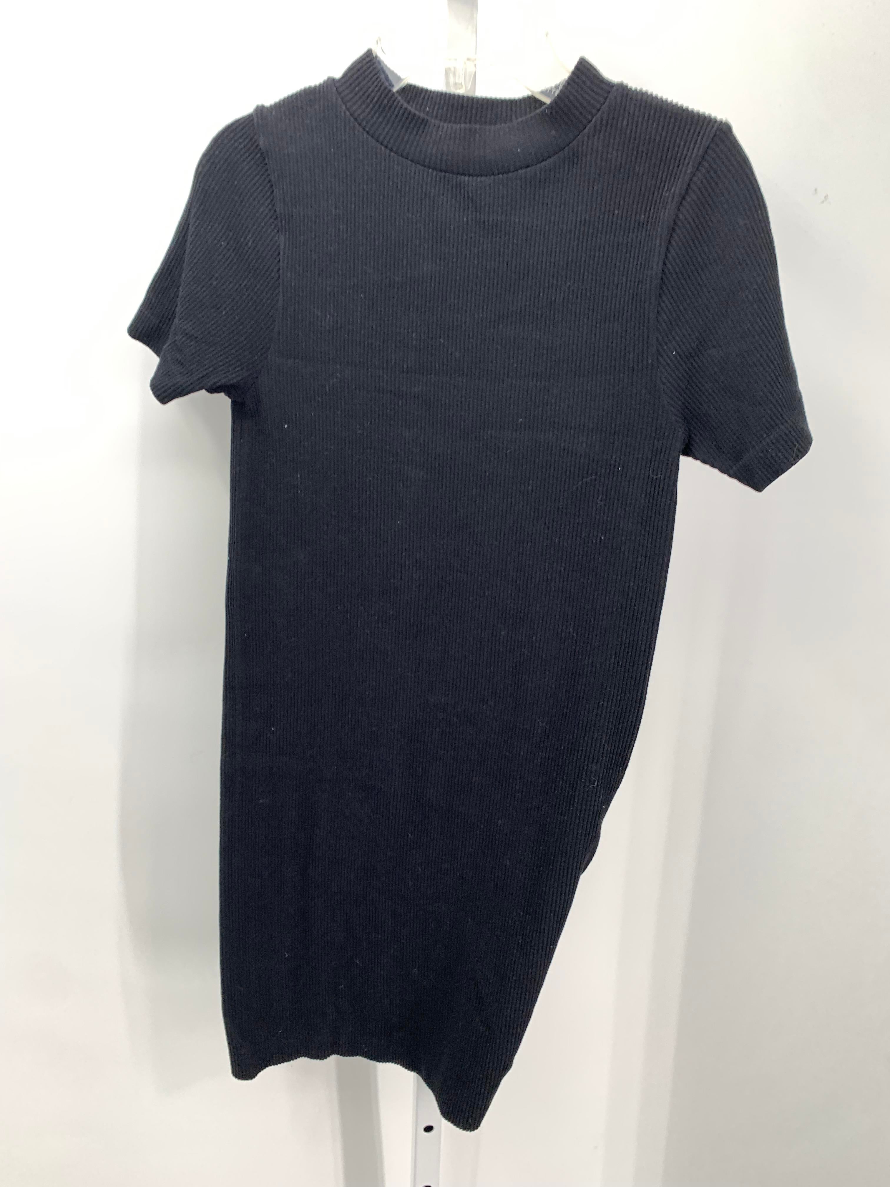 Size Medium Juniors Short Sleeve Dress