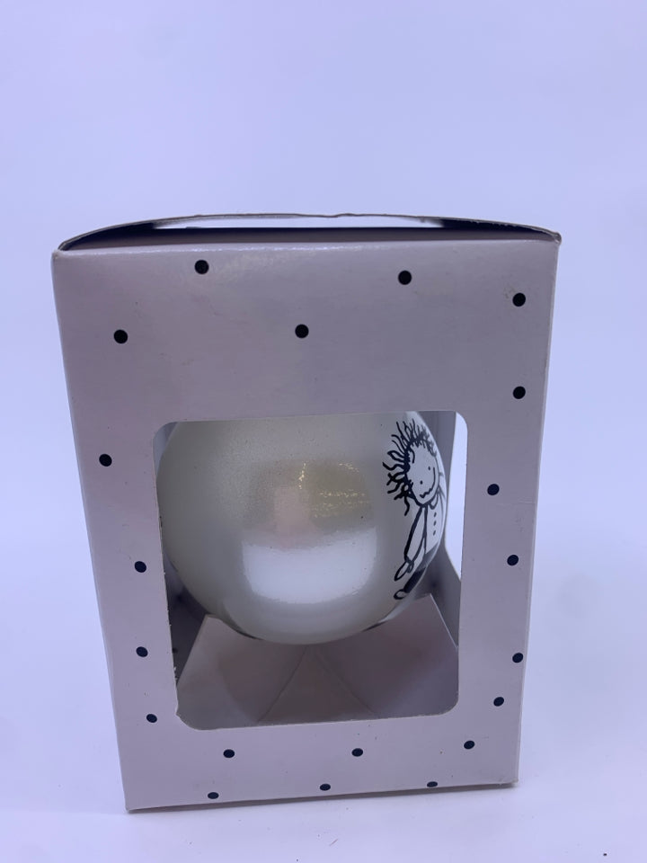 NIB WHITE BULB CHILDREN "LOVE".