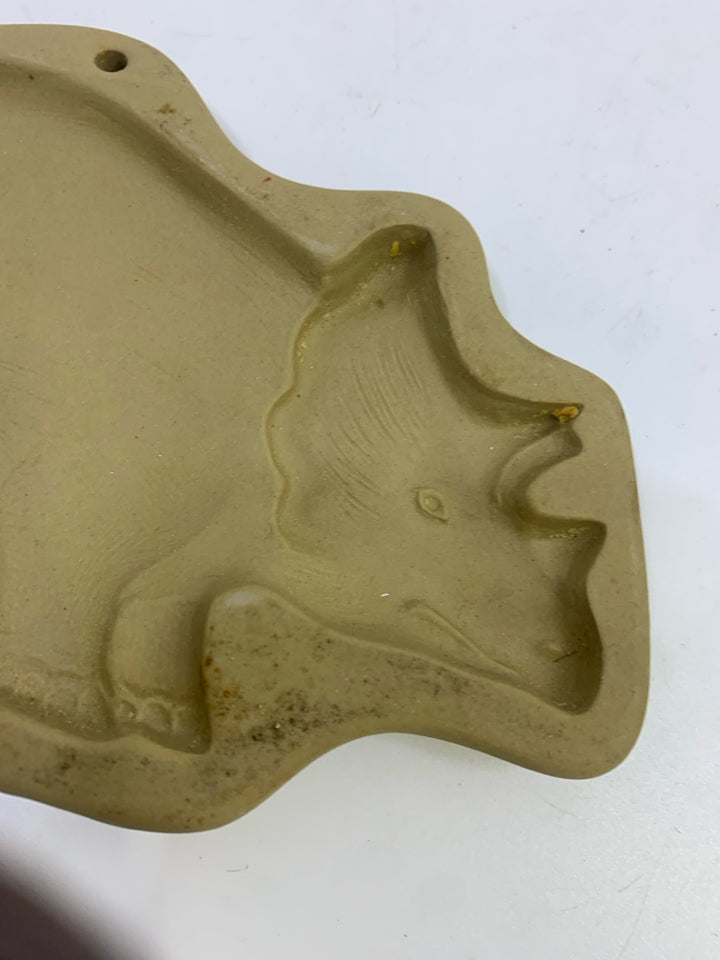 BROWN BAG CERAMIC STEGOSAURUS COOKIE MOLD.