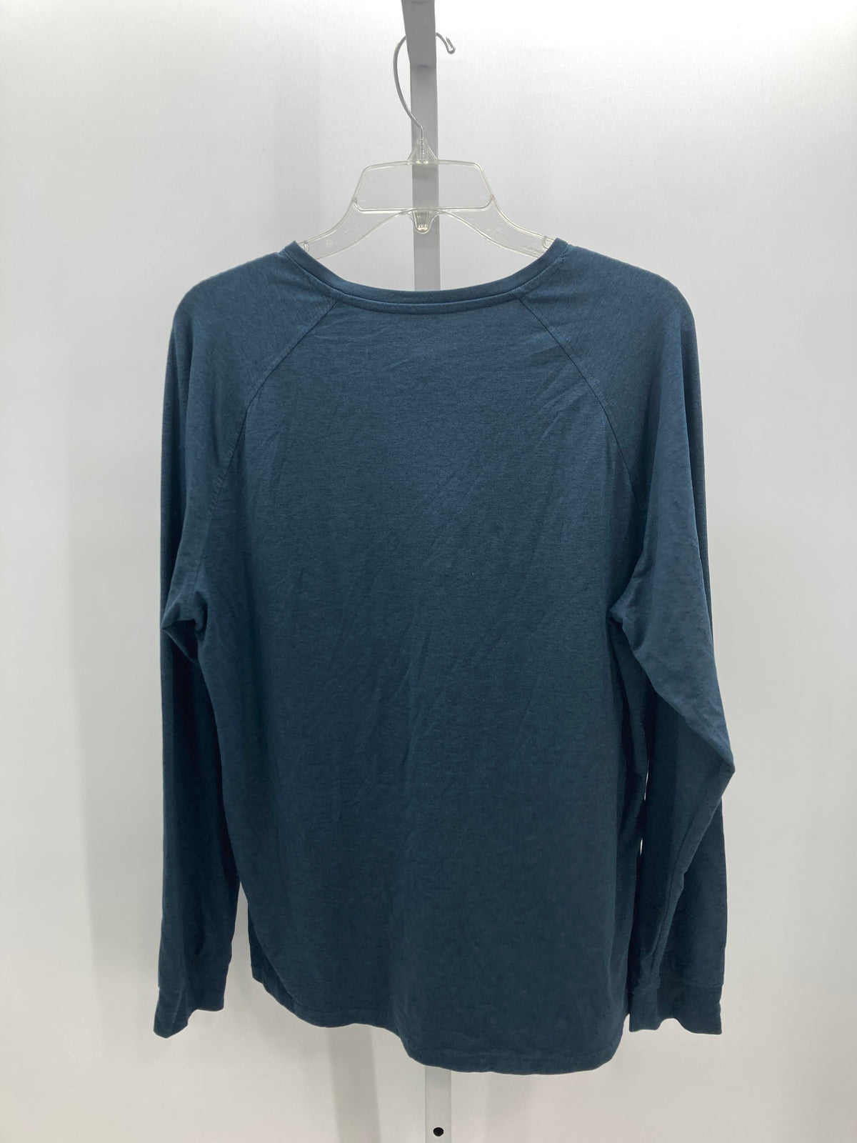 HENLEY KNIT.