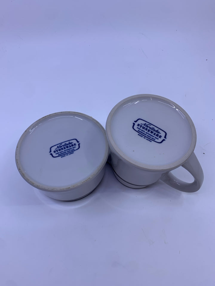 VTG CREAM/GREY SUGAR AND CREAMER SET.