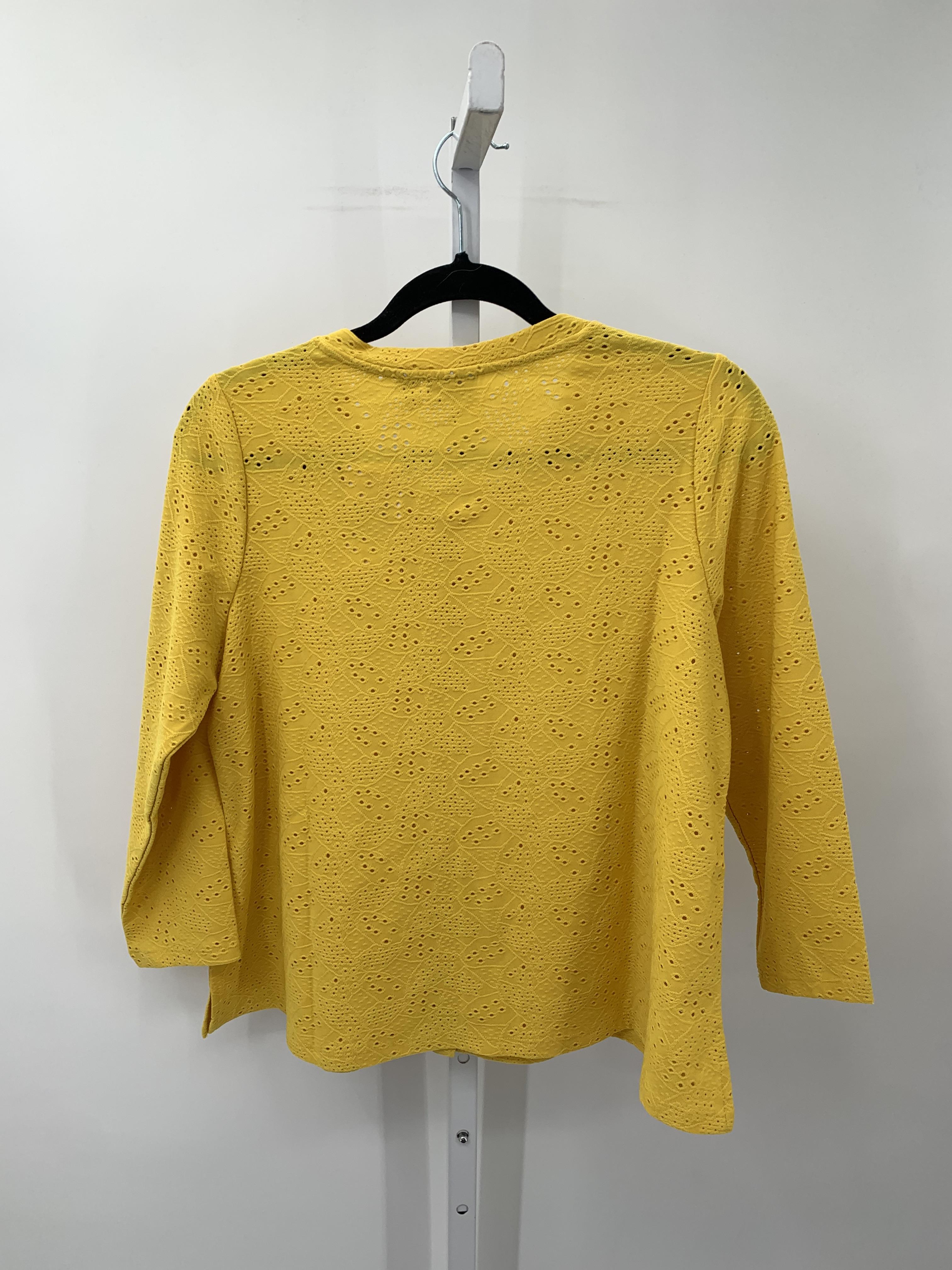 LOGO Size Medium Misses 3/4 Sleeve Shirt