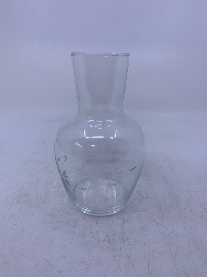 ETCHED FLOWER BUD VASE.