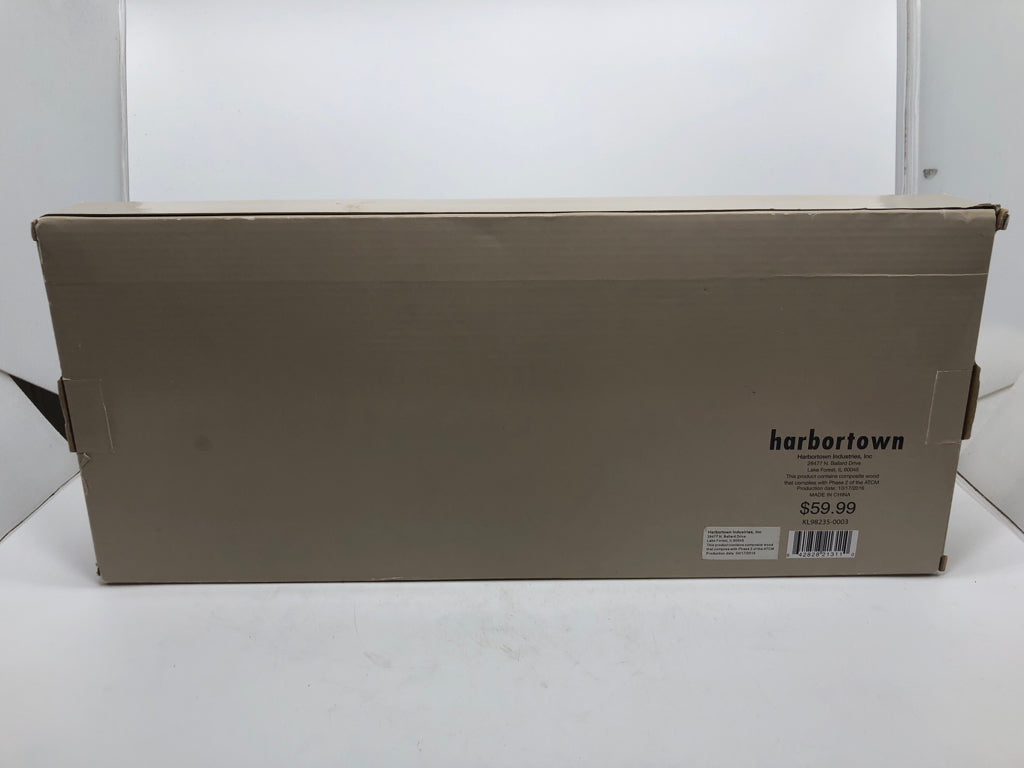 NIB 3PC WALL LEDGE SET.
