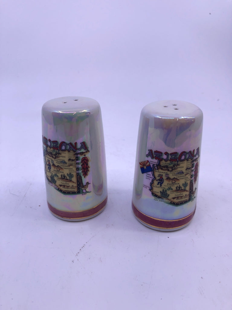 IRIDESCENT CERAMIC ARIZONA THEMED S/P SHAKERS.