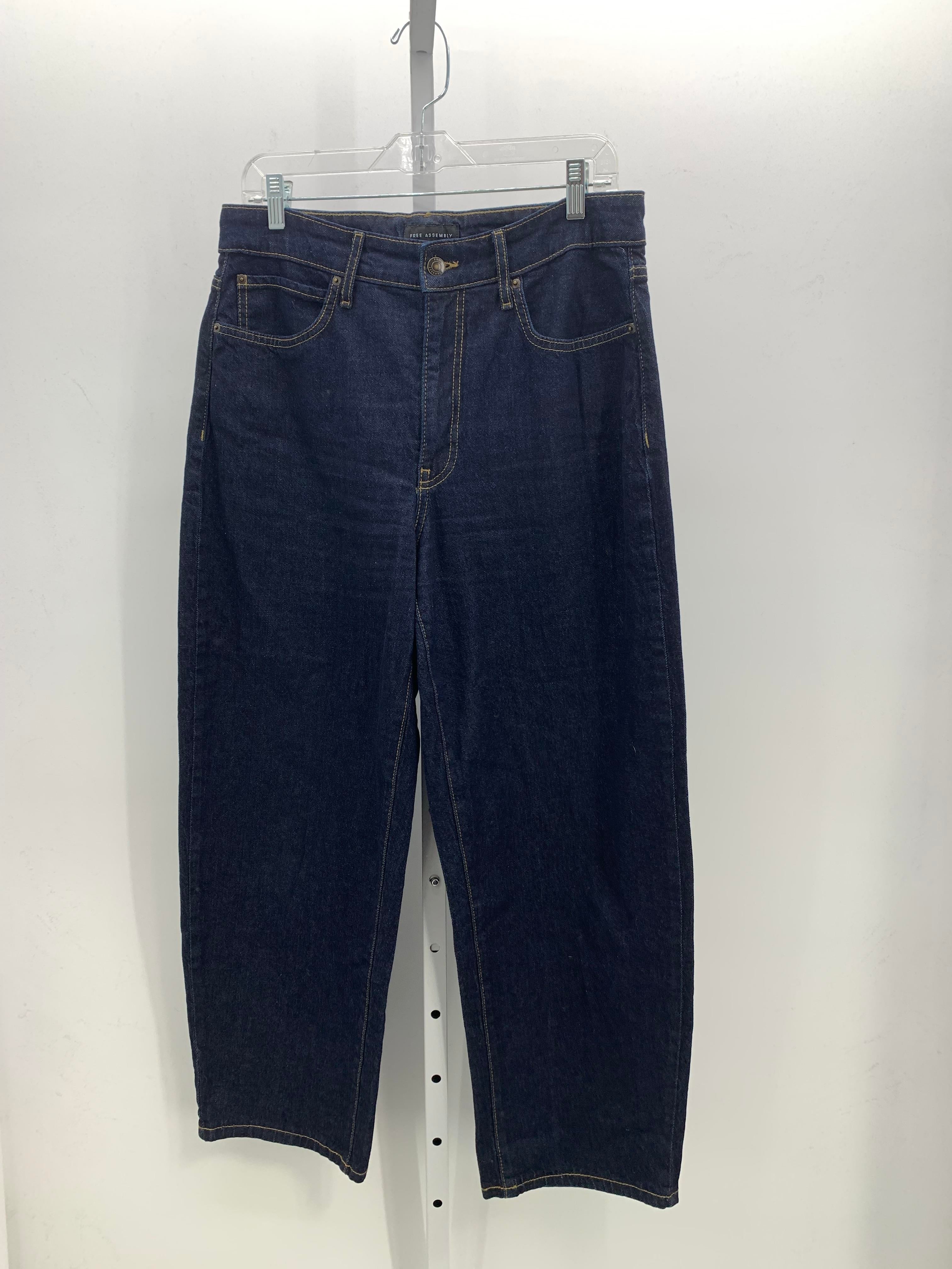 Free Assembly Size 8 Misses Jeans