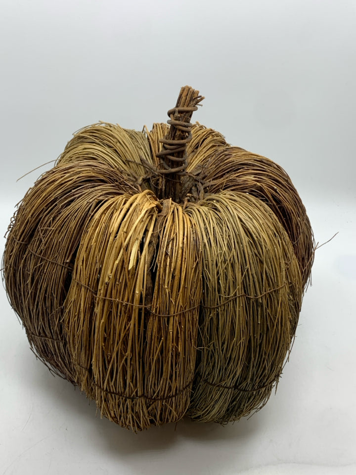 TWIG PUMPKIN DECOR.