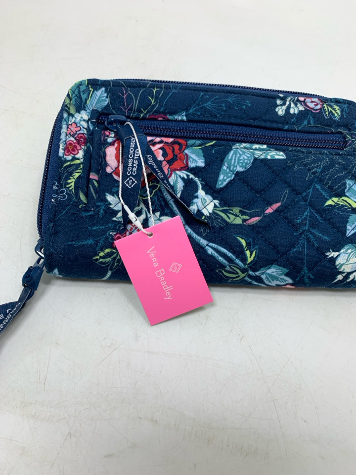 Vera Bradley RFID Turnlock Wallet in Rose Toile- New With Tags