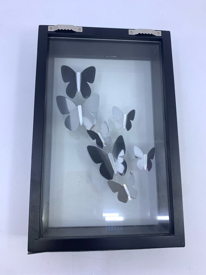 BUTTERFLY SHADOW BOX WAL ART.