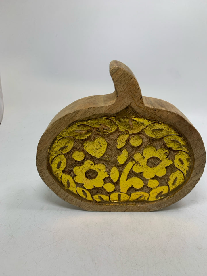 WOOD PUMPKIN W/ GOLD DETAILS.