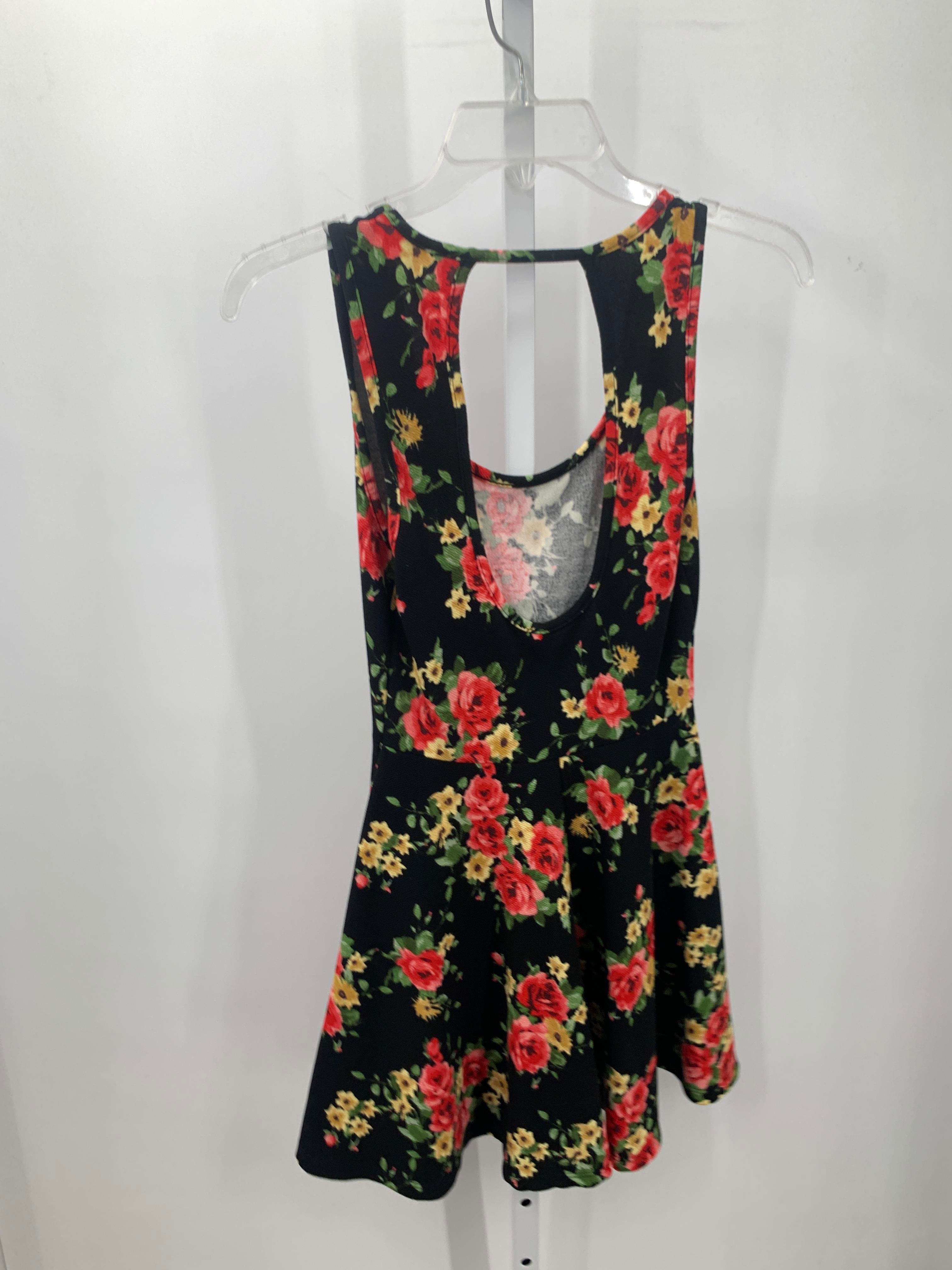 Size Small Juniors Sleeveless Dress