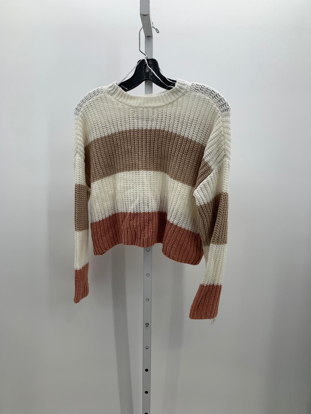 moon & madison Size X Small Juniors Long Sleeve Sweater