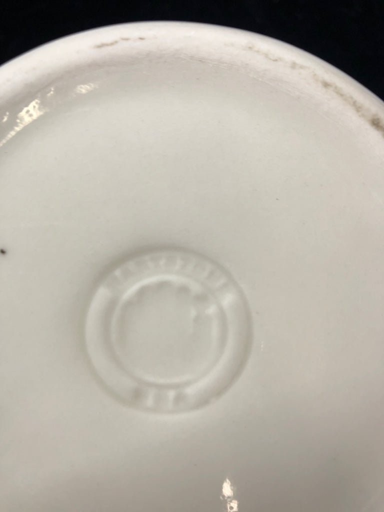 GREEN RIMMED LEAF DESIGN WOODLAND PITCHER.