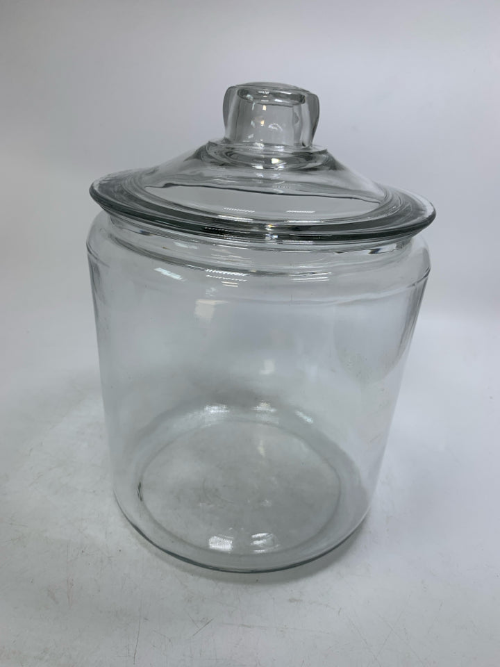 CLEAR GLASS LARGE CANISTER.