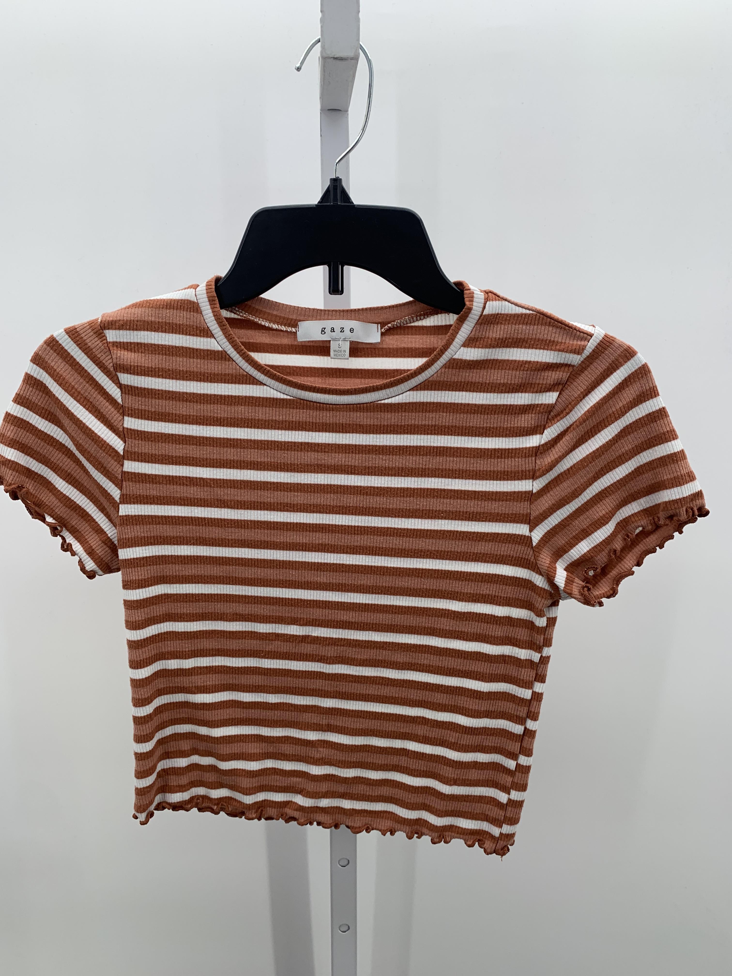 Gaze Size Small Juniors Short Sleeve Shirt