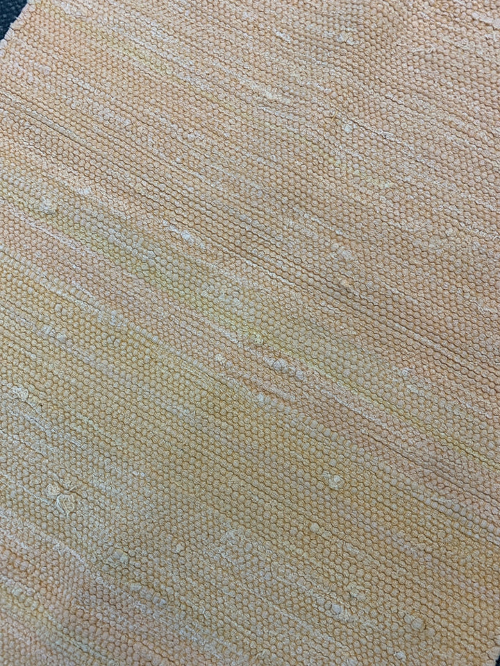 SM ORANGE RUG.